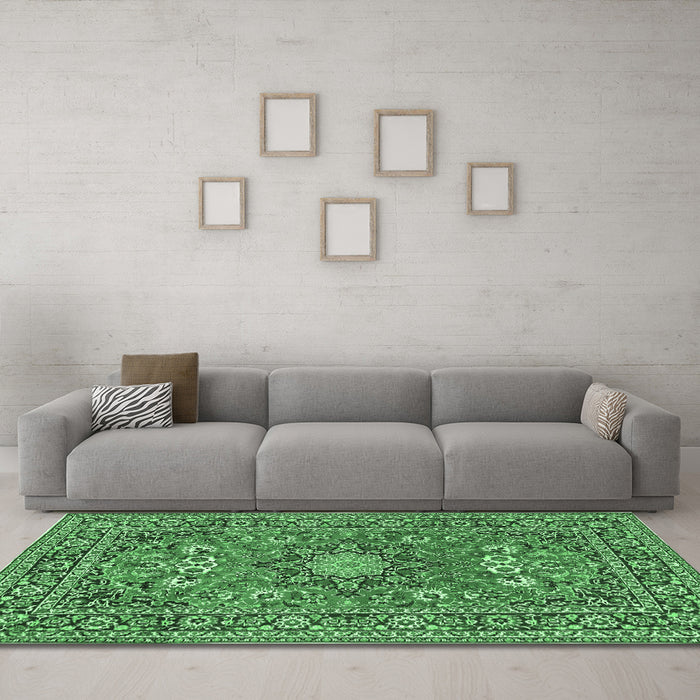 Machine Washable Medallion Emerald Green Traditional Area Rugs in a Living Room,, wshtr1083emgrn