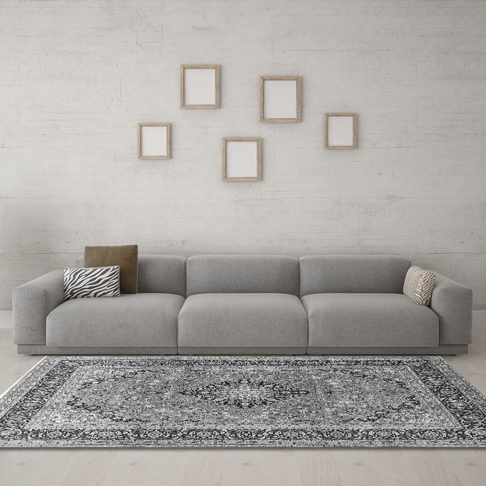 Machine Washable Persian Gray Traditional Rug in a Living Room,, wshtr1087gry