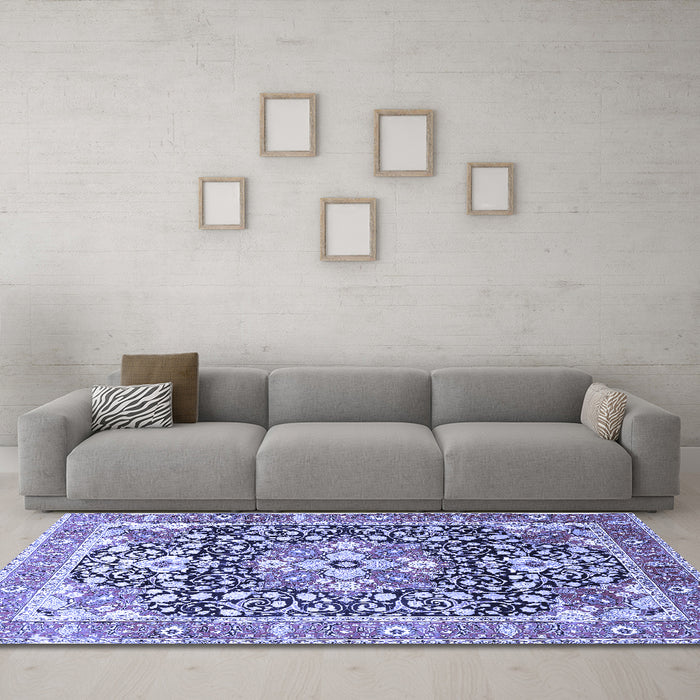 Machine Washable Persian Blue Traditional Rug in a Living Room, wshtr1088blu
