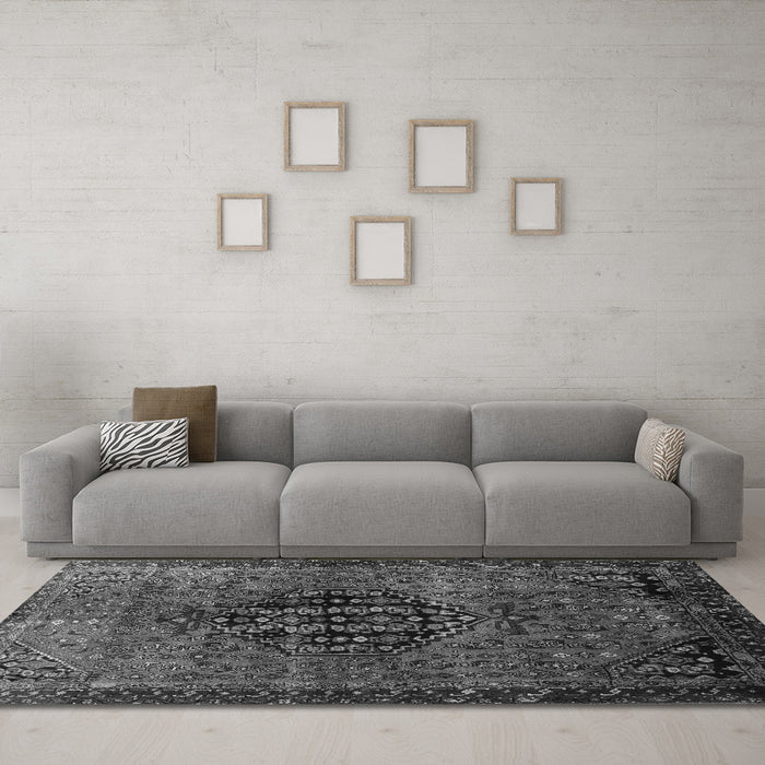Machine Washable Persian Gray Traditional Rug in a Living Room,, wshtr108gry
