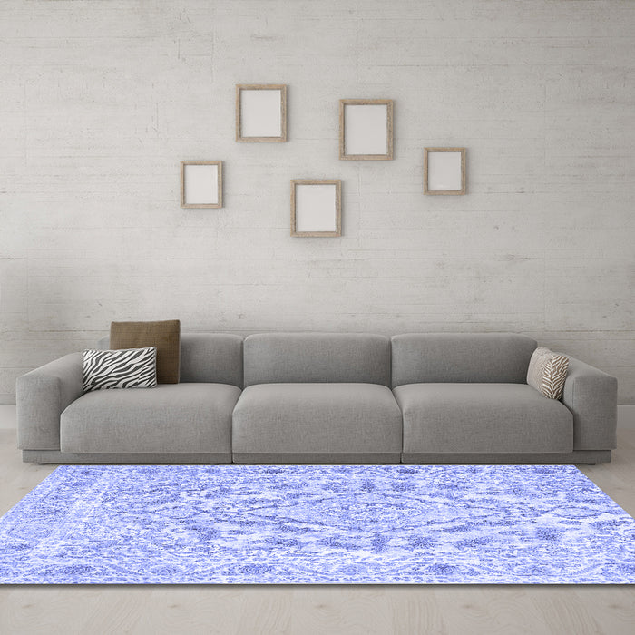 Machine Washable Persian Blue Traditional Rug in a Living Room, wshtr1091blu