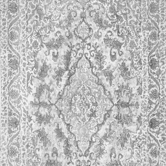 Serging Thickness of Machine Washable Persian Gray Traditional Rug, wshtr1091gry