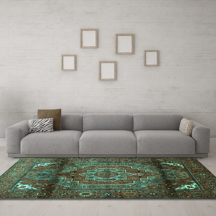 Machine Washable Persian Turquoise Traditional Area Rugs in a Living Room,, wshtr109turq
