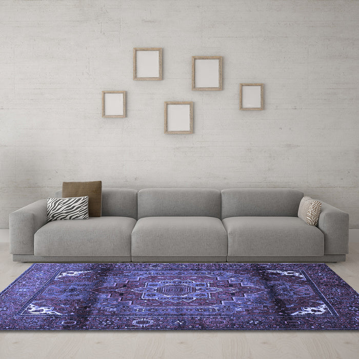 Machine Washable Persian Blue Traditional Rug in a Living Room, wshtr109blu