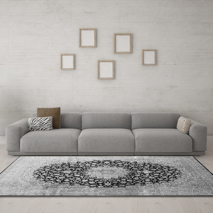 Machine Washable Medallion Gray Traditional Rug in a Living Room,, wshtr10gry