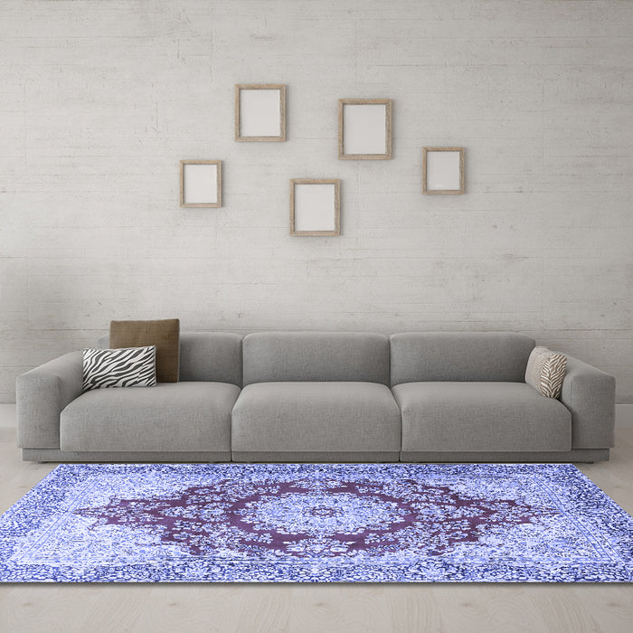 Machine Washable Persian Blue Traditional Rug in a Living Room, wshtr1101blu