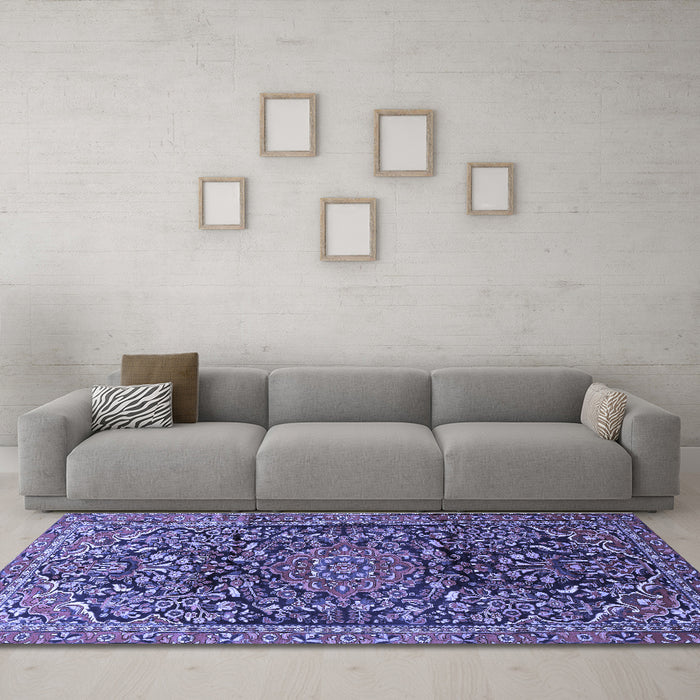 Machine Washable Persian Blue Traditional Rug in a Living Room, wshtr1103blu