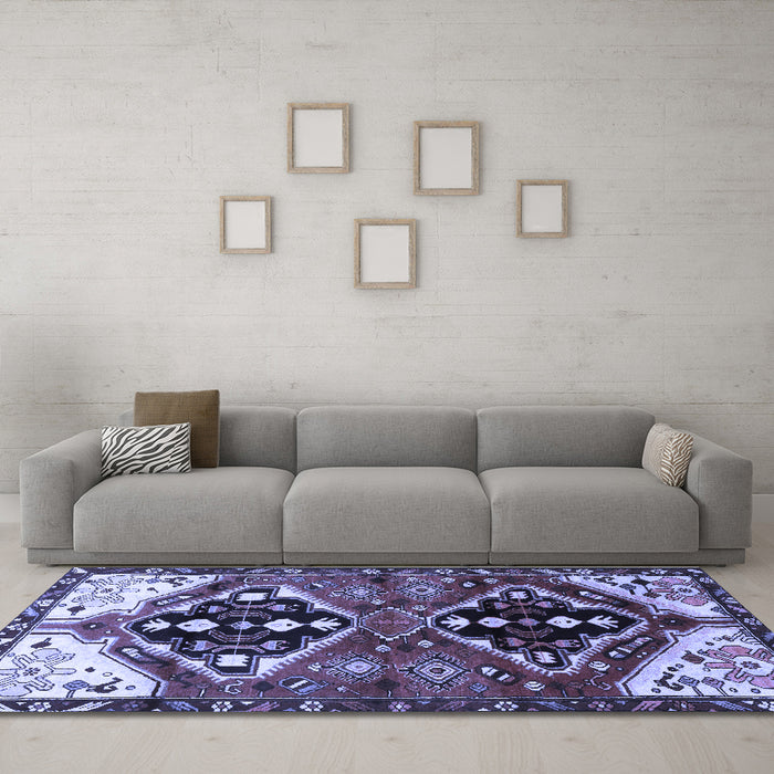 Machine Washable Persian Blue Traditional Rug in a Living Room, wshtr1105blu