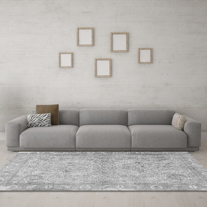 Machine Washable Oriental Gray Traditional Rug in a Living Room,, wshtr1106gry