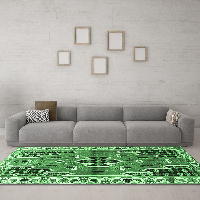 Machine Washable Persian Emerald Green Traditional Area Rugs in a Living Room,, wshtr1108emgrn