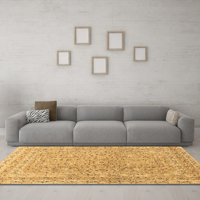 Machine Washable Persian Brown Traditional Rug in a Living Room,, wshtr1113brn