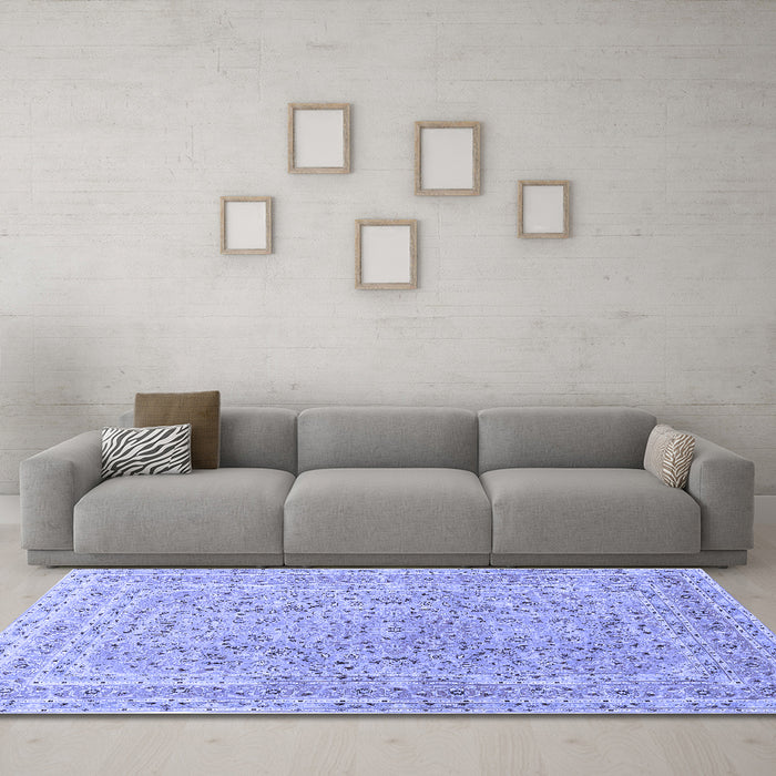 Machine Washable Persian Blue Traditional Rug in a Living Room, wshtr1113blu