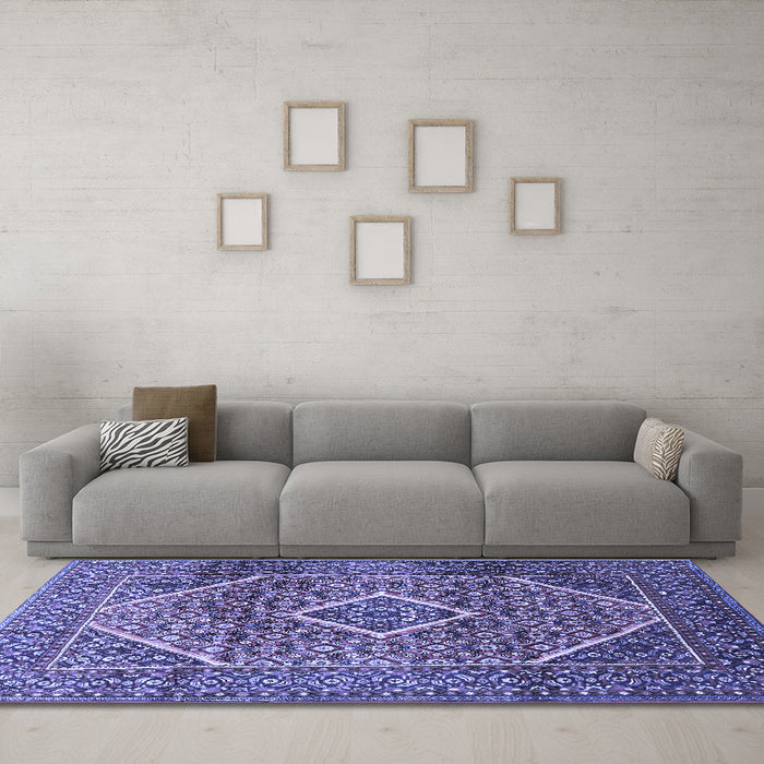 Machine Washable Persian Blue Traditional Rug in a Living Room, wshtr1115blu