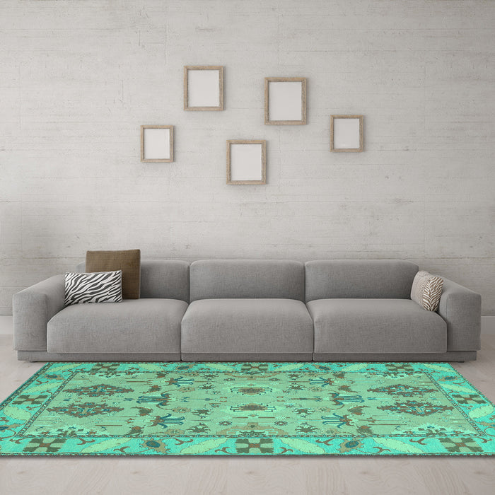 Machine Washable Persian Turquoise Traditional Area Rugs in a Living Room,, wshtr1119turq