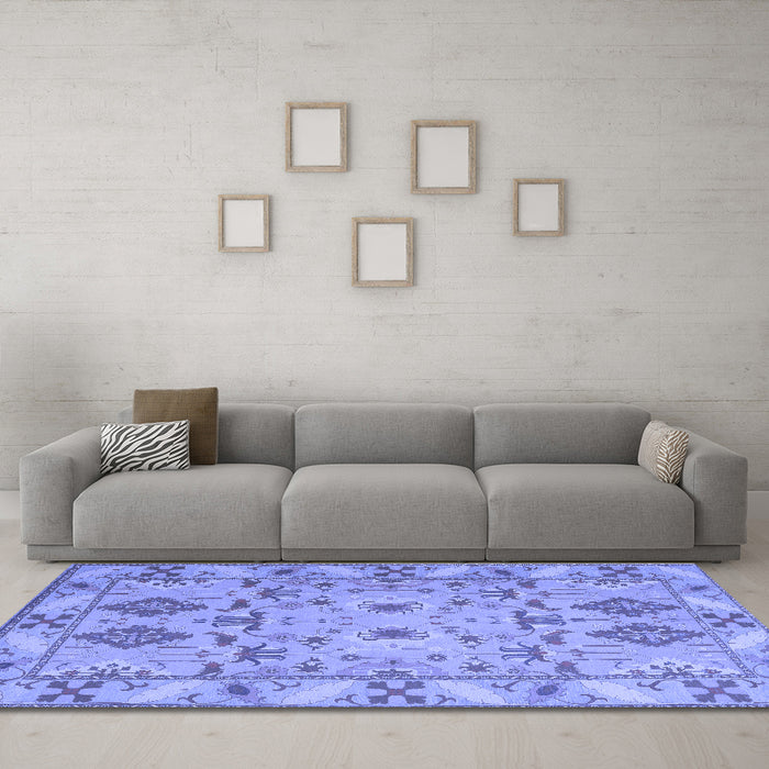 Machine Washable Persian Blue Traditional Rug in a Living Room, wshtr1119blu