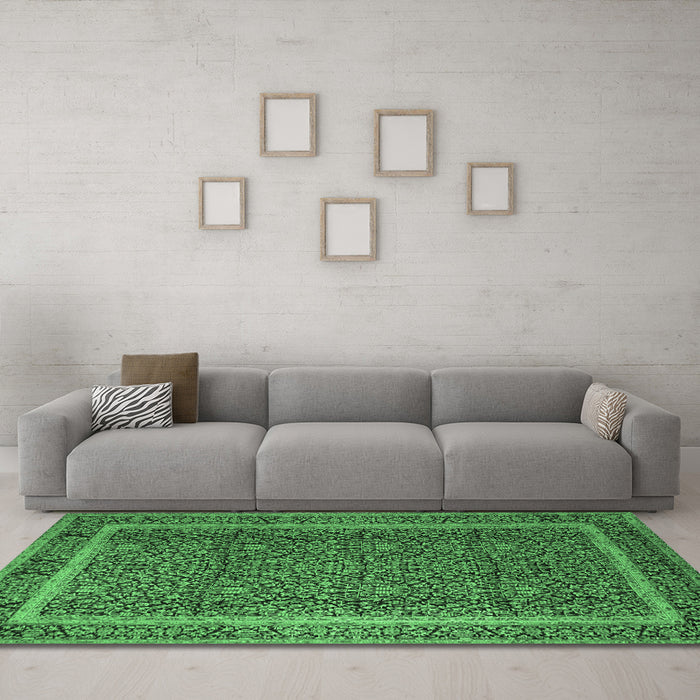Machine Washable Persian Emerald Green Traditional Area Rugs in a Living Room,, wshtr1121emgrn