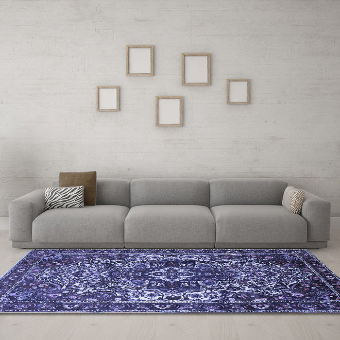 Machine Washable Persian Blue Traditional Rug in a Living Room, wshtr1123blu