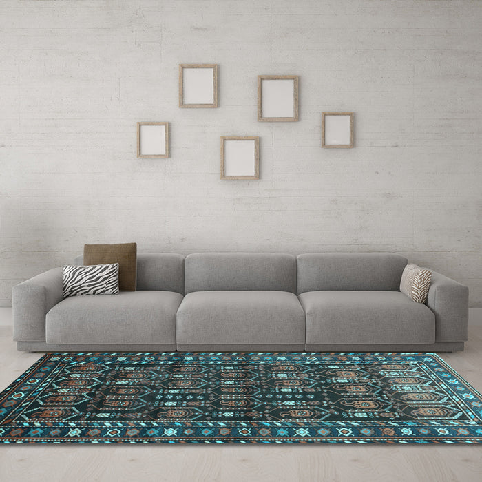 Machine Washable Persian Light Blue Traditional Rug in a Living Room, wshtr1127lblu