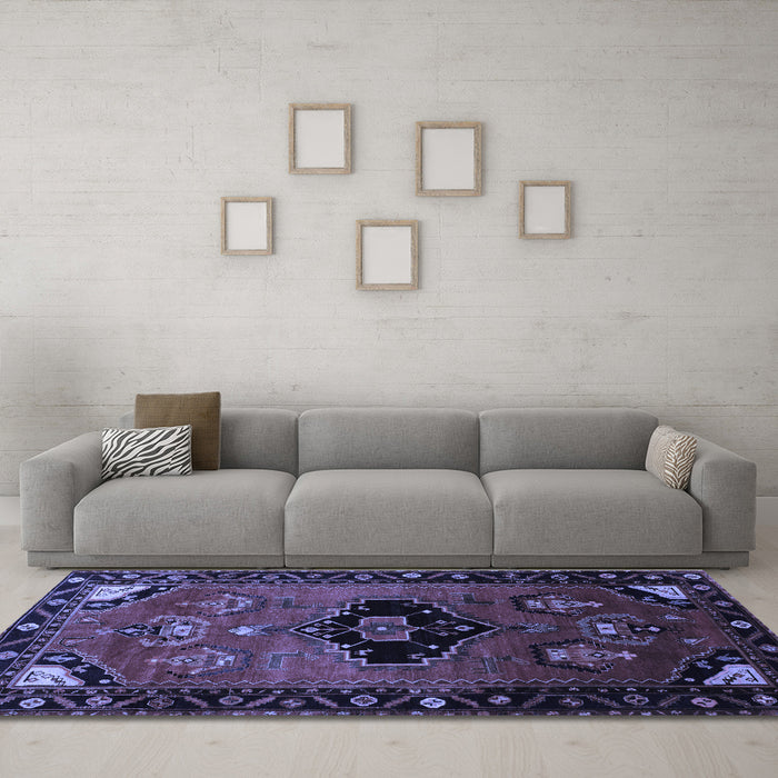 Machine Washable Persian Blue Traditional Rug in a Living Room, wshtr112blu