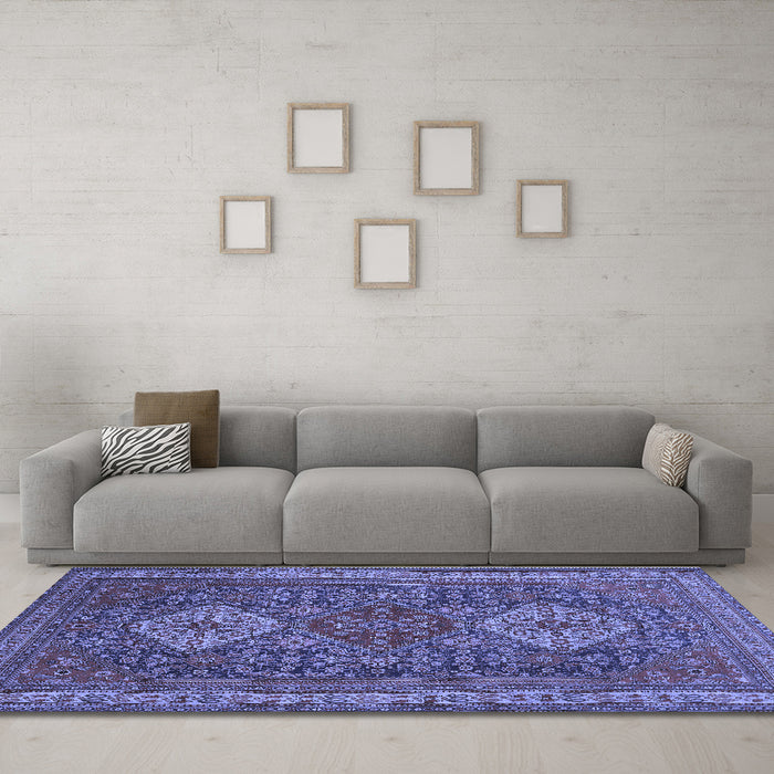 Machine Washable Persian Blue Traditional Rug in a Living Room, wshtr1130blu