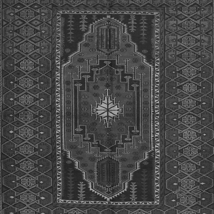Serging Thickness of Machine Washable Persian Gray Traditional Rug, wshtr1133gry