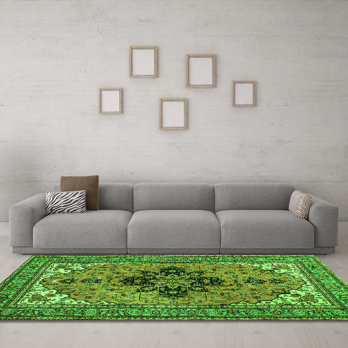Machine Washable Medallion Green Traditional Area Rugs in a Living Room,, wshtr1137grn