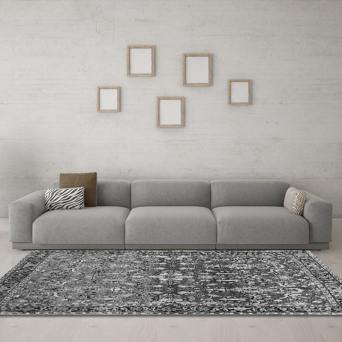 Machine Washable Persian Gray Traditional Rug in a Living Room,, wshtr1139gry