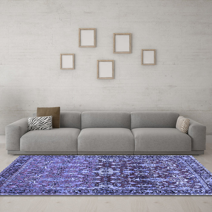 Machine Washable Persian Blue Traditional Rug in a Living Room, wshtr1139blu