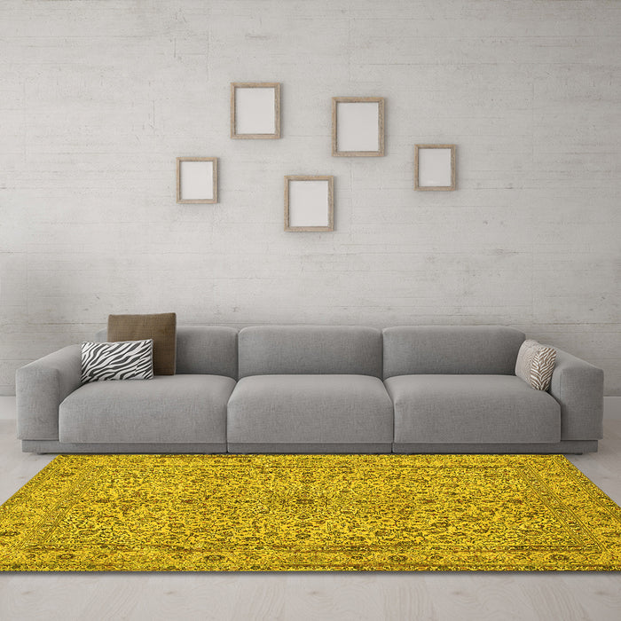 Machine Washable Persian Yellow Traditional Rug in a Living Room, wshtr113yw