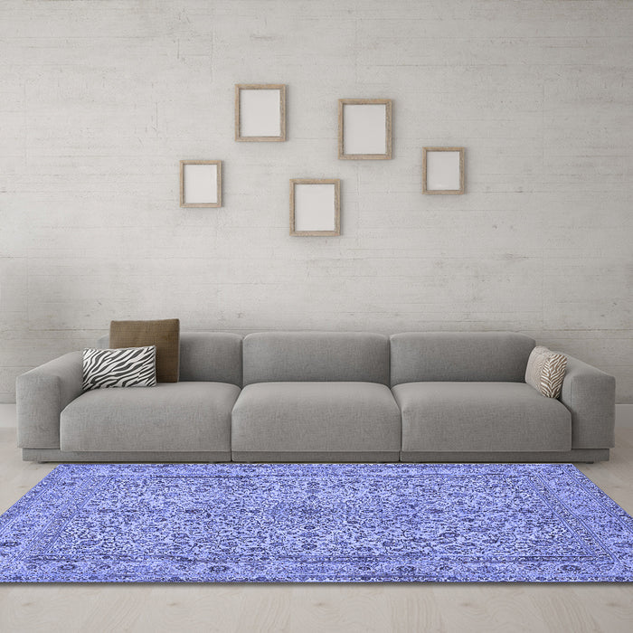 Machine Washable Persian Blue Traditional Rug in a Living Room, wshtr113blu