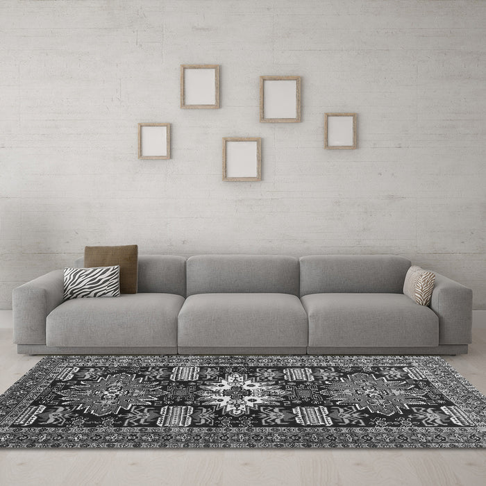 Machine Washable Persian Gray Traditional Rug in a Living Room,, wshtr1140gry