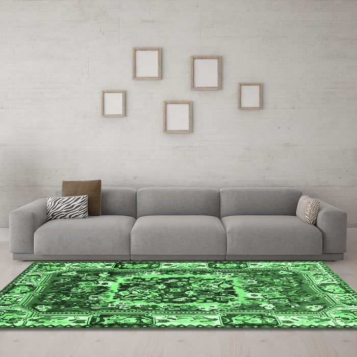 Machine Washable Persian Emerald Green Traditional Area Rugs in a Living Room,, wshtr1141emgrn