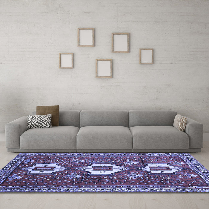 Machine Washable Persian Blue Traditional Rug in a Living Room, wshtr1142blu