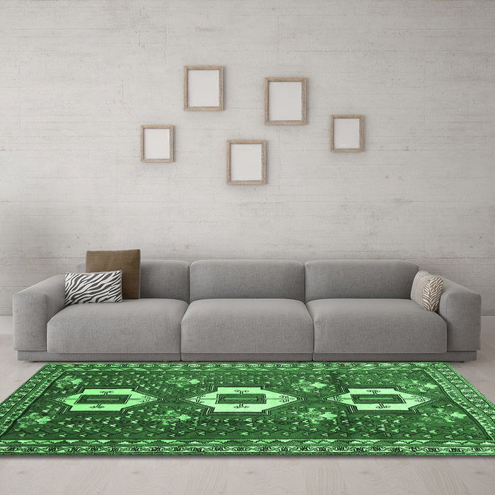 Machine Washable Persian Emerald Green Traditional Area Rugs in a Living Room,, wshtr1142emgrn