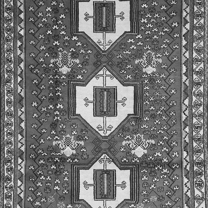 Serging Thickness of Machine Washable Persian Gray Traditional Rug, wshtr1142gry