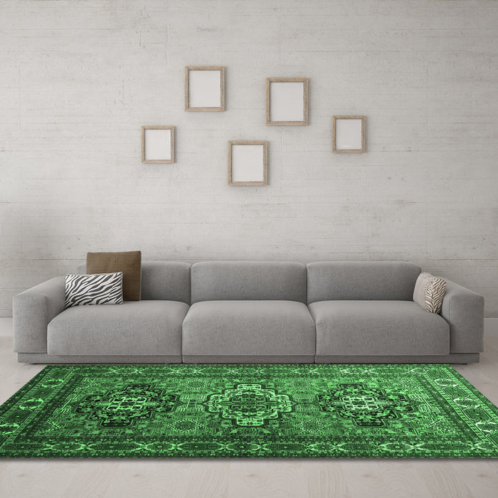 Machine Washable Persian Emerald Green Traditional Area Rugs in a Living Room,, wshtr1144emgrn