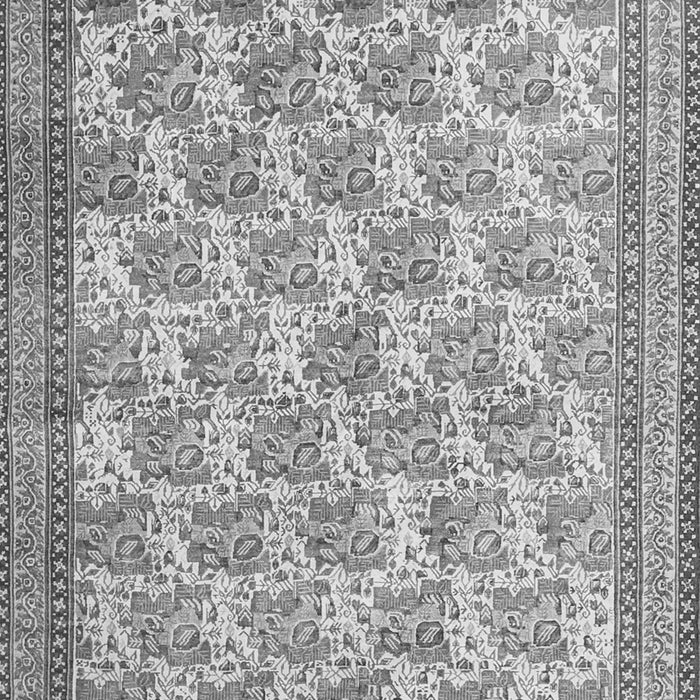 Serging Thickness of Machine Washable Persian Gray Traditional Rug, wshtr1145gry