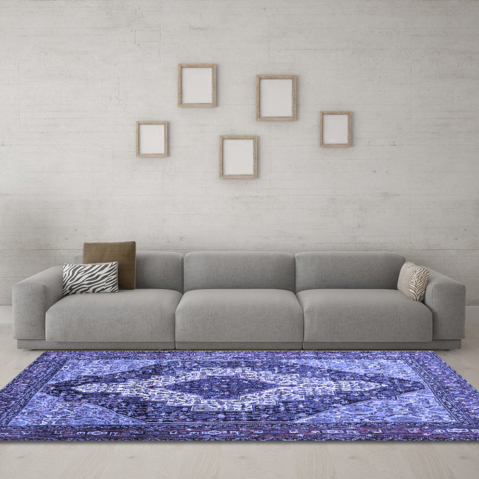 Machine Washable Medallion Blue Traditional Rug in a Living Room, wshtr1147blu