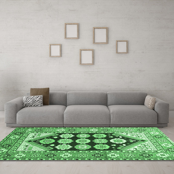 Machine Washable Persian Emerald Green Traditional Area Rugs in a Living Room,, wshtr1149emgrn