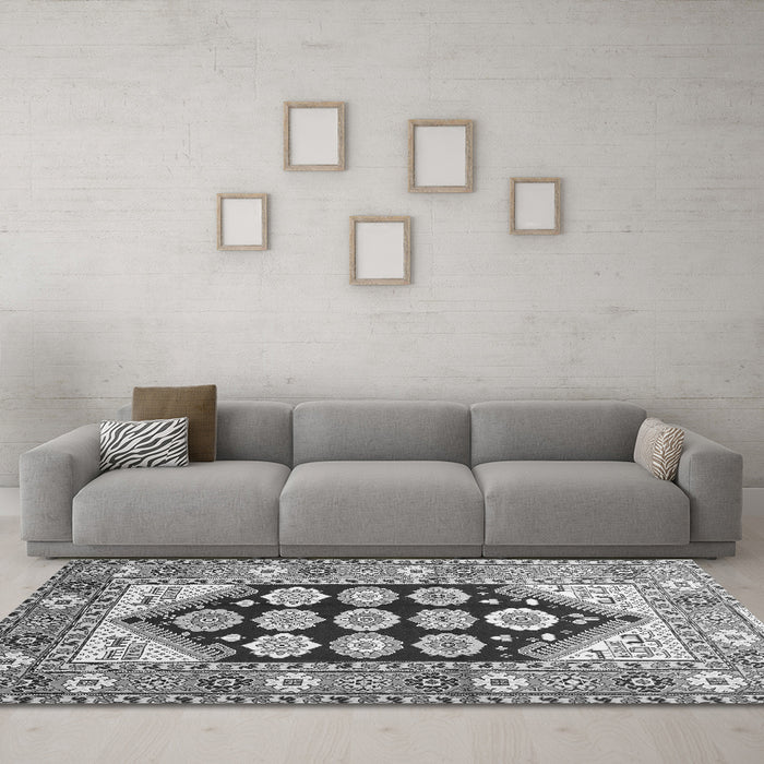 Machine Washable Persian Gray Traditional Rug in a Living Room,, wshtr1149gry