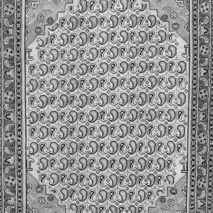 Serging Thickness of Machine Washable Persian Gray Traditional Rug, wshtr114gry