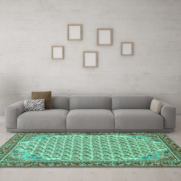 Machine Washable Persian Turquoise Traditional Area Rugs in a Living Room,, wshtr114turq