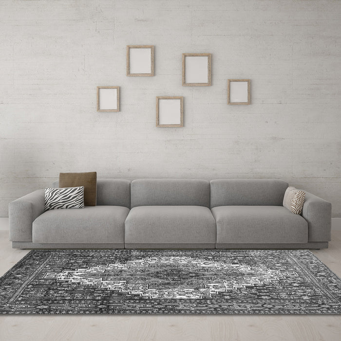 Machine Washable Medallion Gray Traditional Rug in a Living Room,, wshtr1150gry