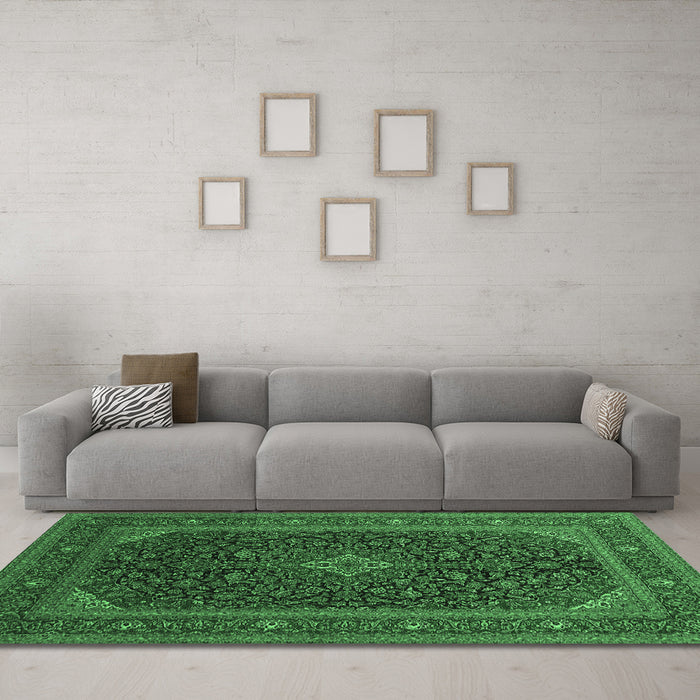 Machine Washable Persian Emerald Green Traditional Area Rugs in a Living Room,, wshtr1154emgrn