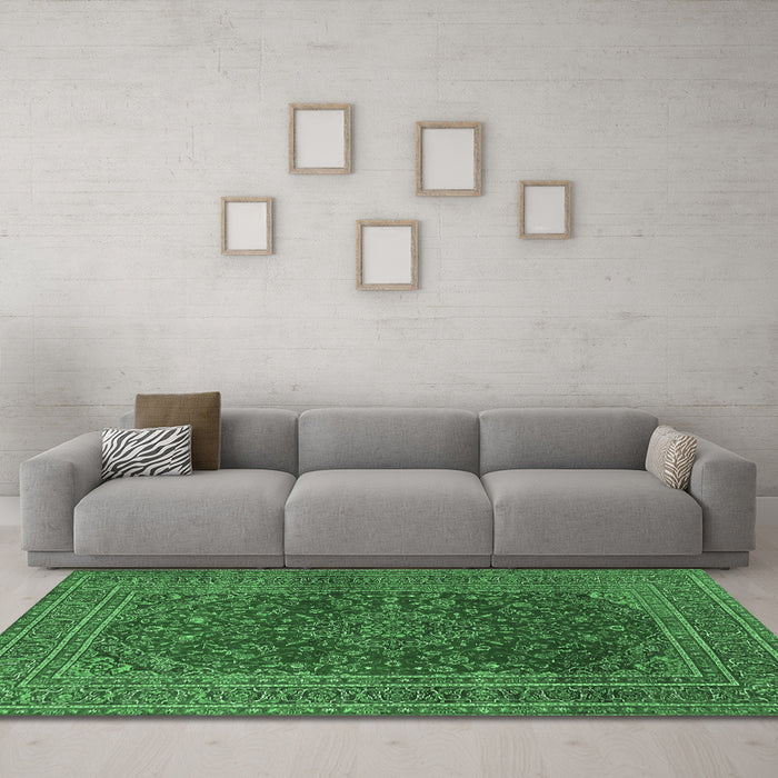 Machine Washable Medallion Emerald Green Traditional Area Rugs in a Living Room,, wshtr1156emgrn