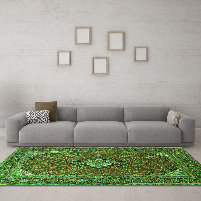 Machine Washable Medallion Green Traditional Area Rugs in a Living Room,, wshtr1157grn