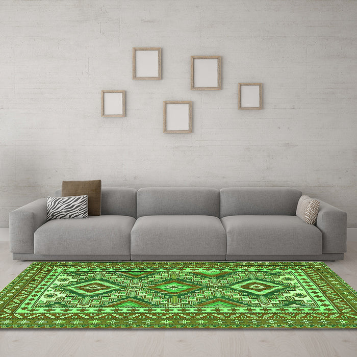 Machine Washable Persian Green Traditional Area Rugs in a Living Room,, wshtr1163grn