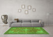 Machine Washable Persian Green Traditional Area Rugs in a Living Room,, wshtr1166grn