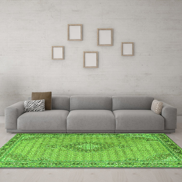 Machine Washable Medallion Green Traditional Area Rugs in a Living Room,, wshtr1173grn