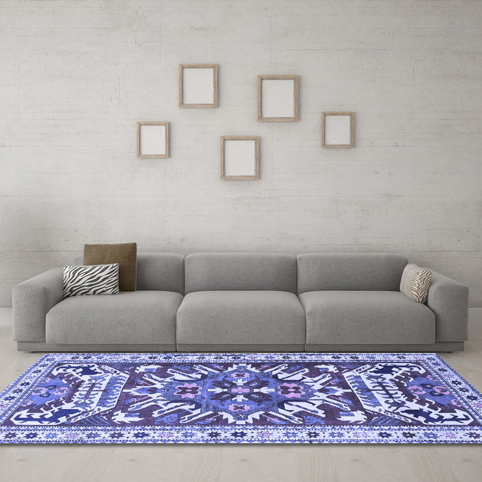 Machine Washable Persian Blue Traditional Rug in a Living Room, wshtr1176blu